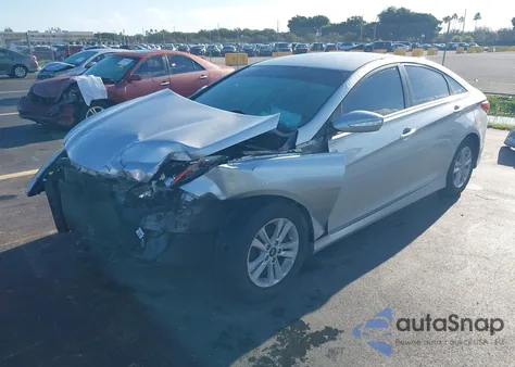 2014 Hyundai Sonata Gls z USA, uszkodzony, nr VIN 5NPEB4AC7EH846636
